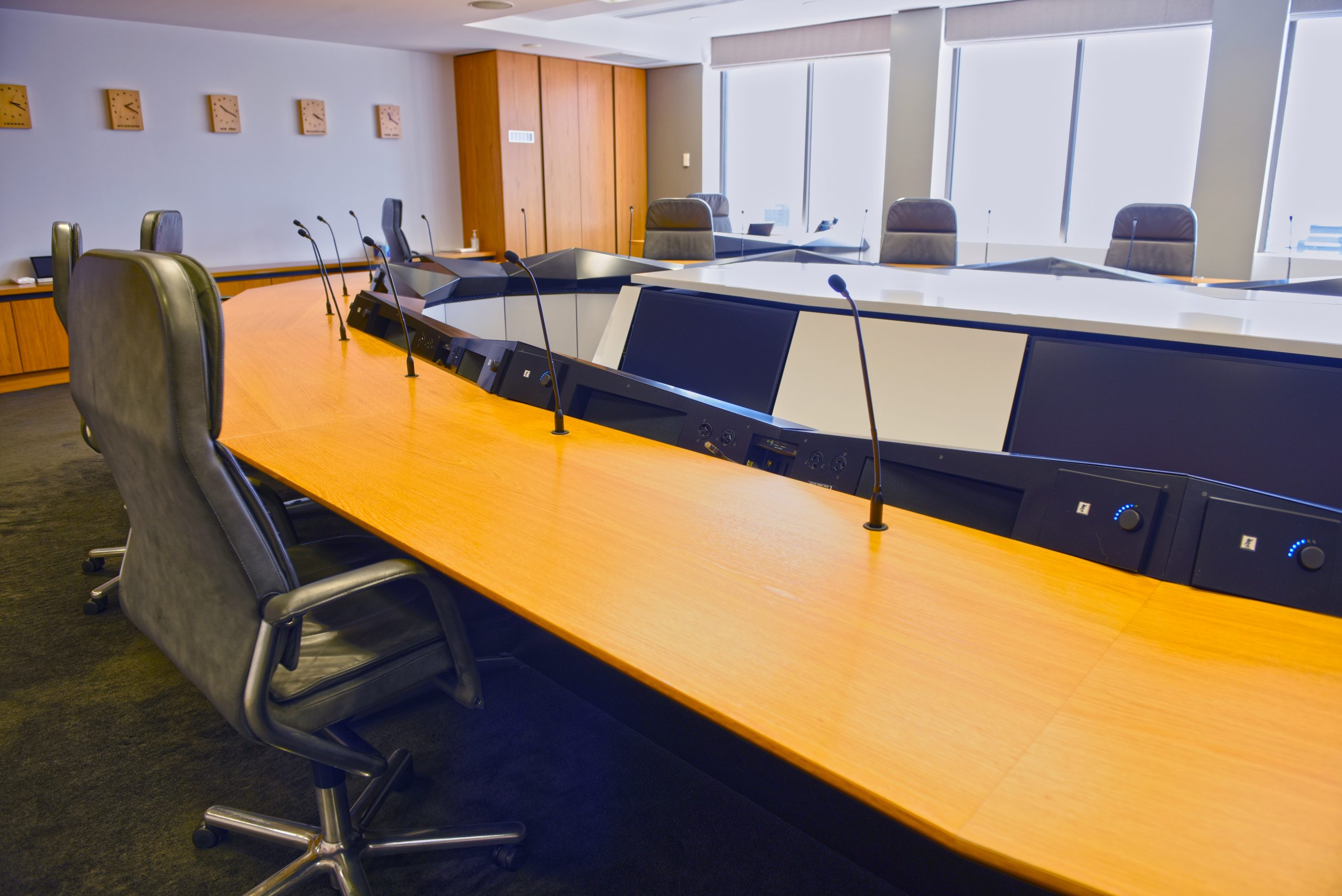 Executive Conference Room Comm. Table_DSC0373